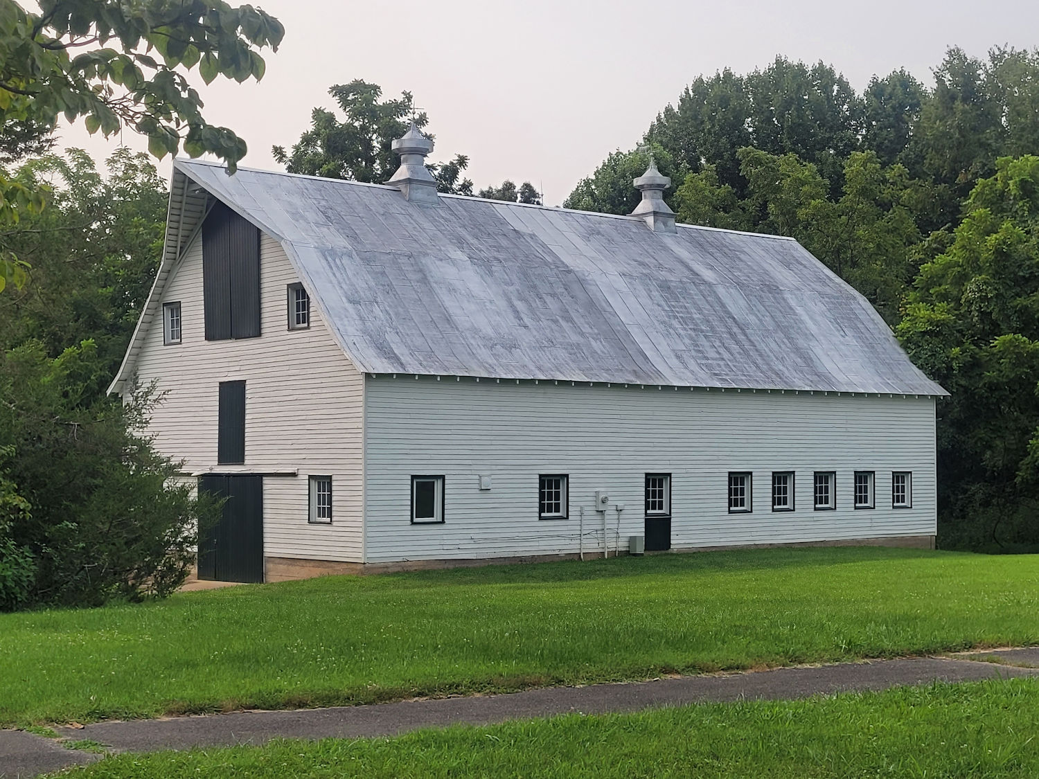 Barn near twiight